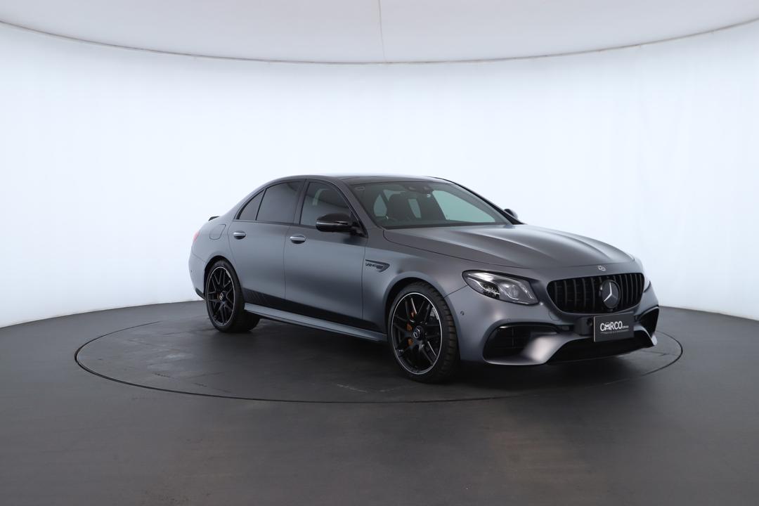 Exterior view frame 1