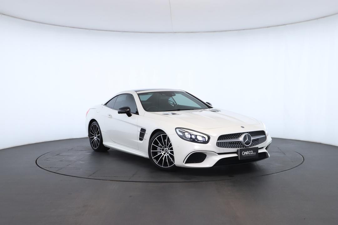 Exterior view frame 1