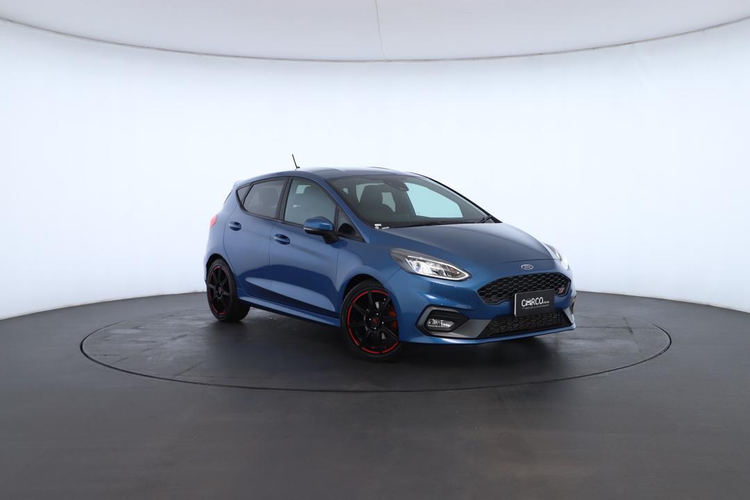 Exterior view frame 0