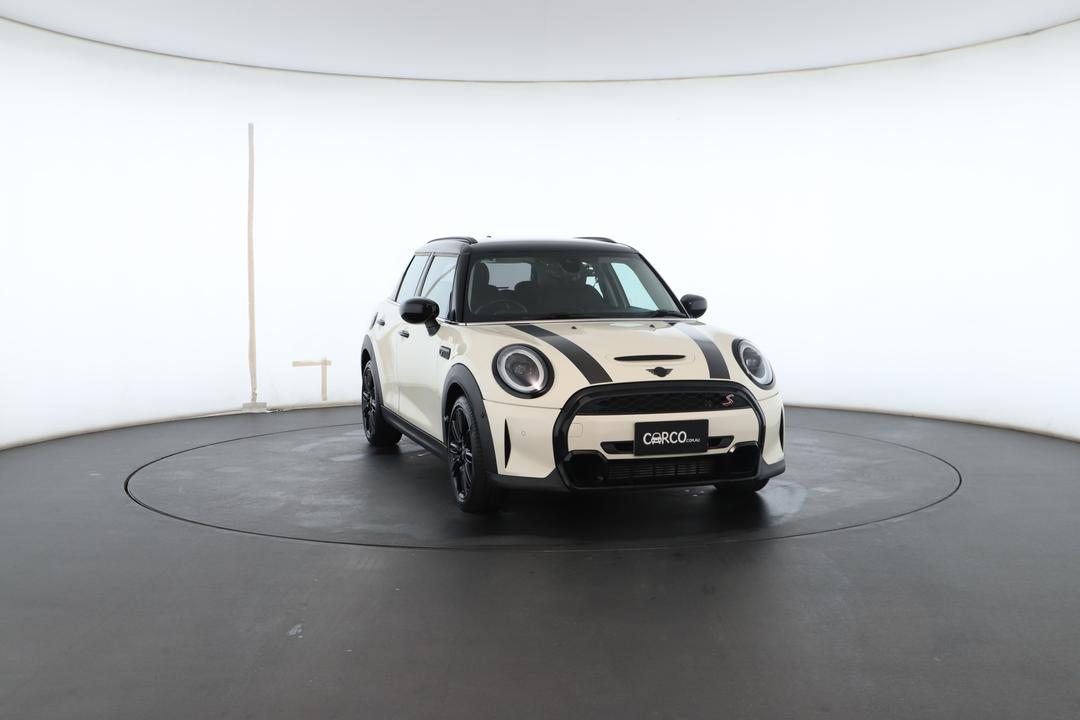 Exterior view frame 2