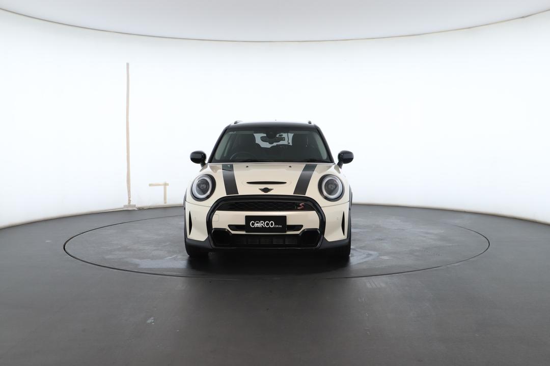 Exterior view frame 3