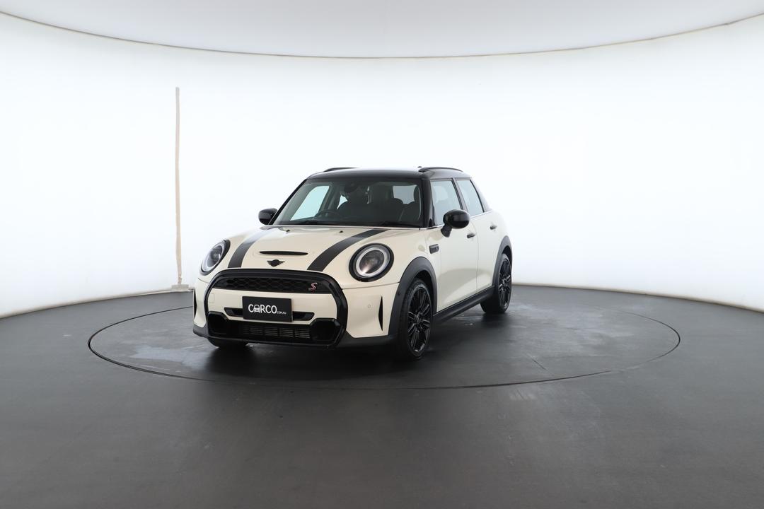 Exterior view frame 4