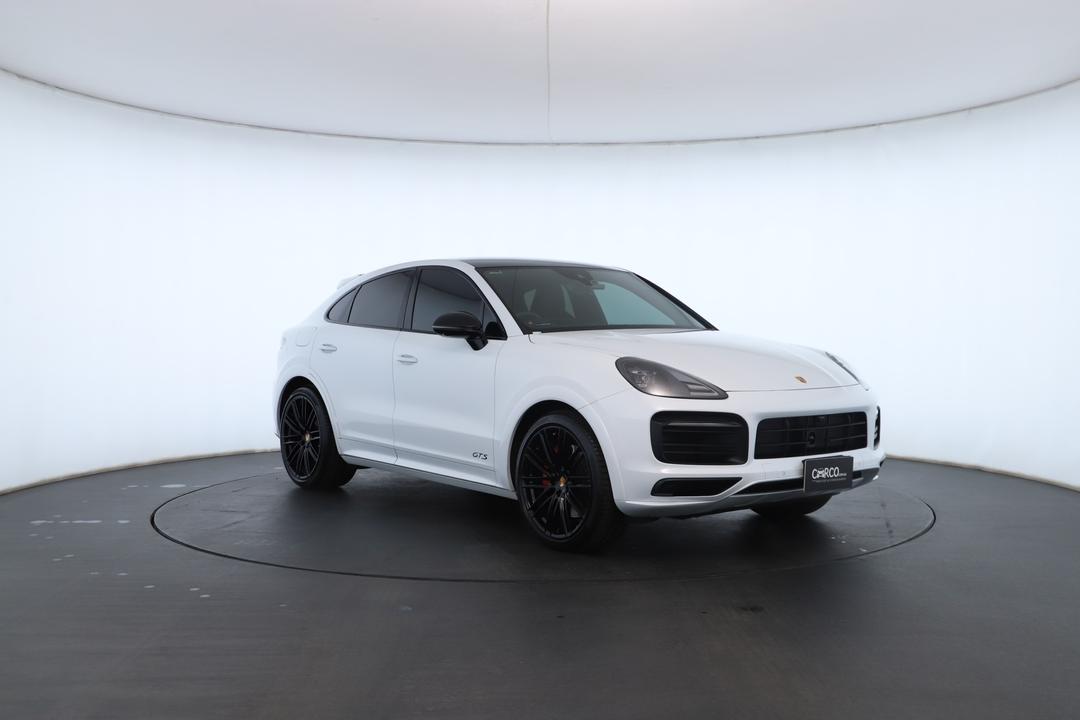 Exterior view frame 1