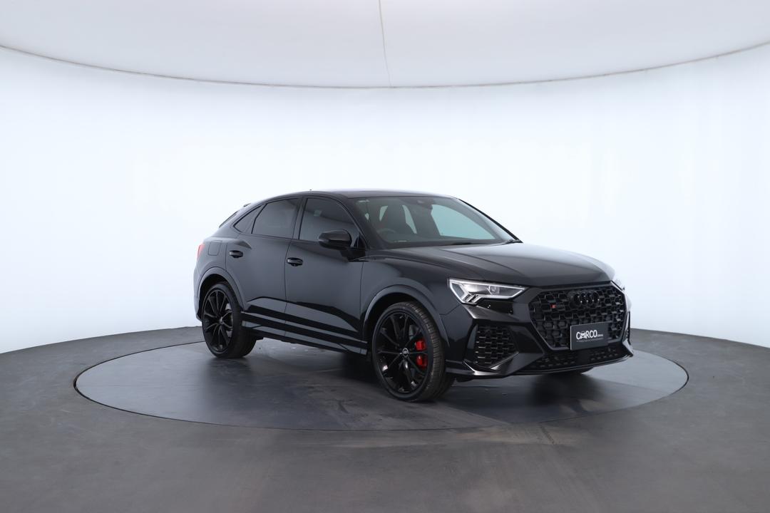 Exterior view frame 1