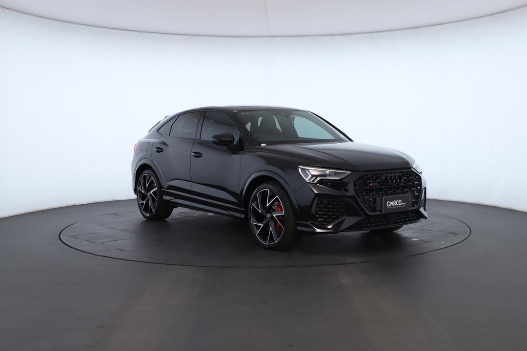 Exterior view frame 1