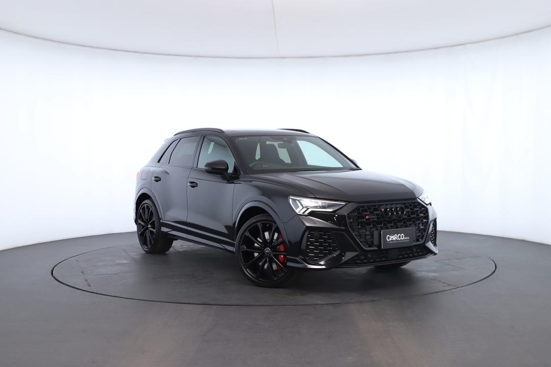 Exterior view frame 0