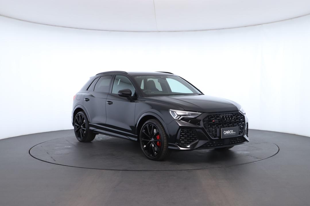 Exterior view frame 1