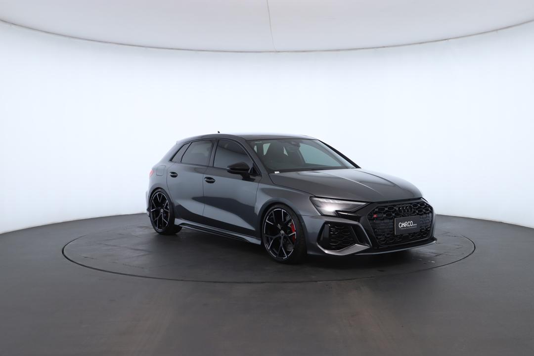 Exterior view frame 1