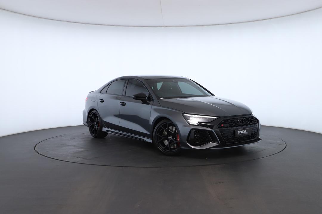 Exterior view frame 0