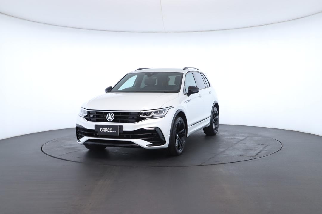 Exterior view frame 4