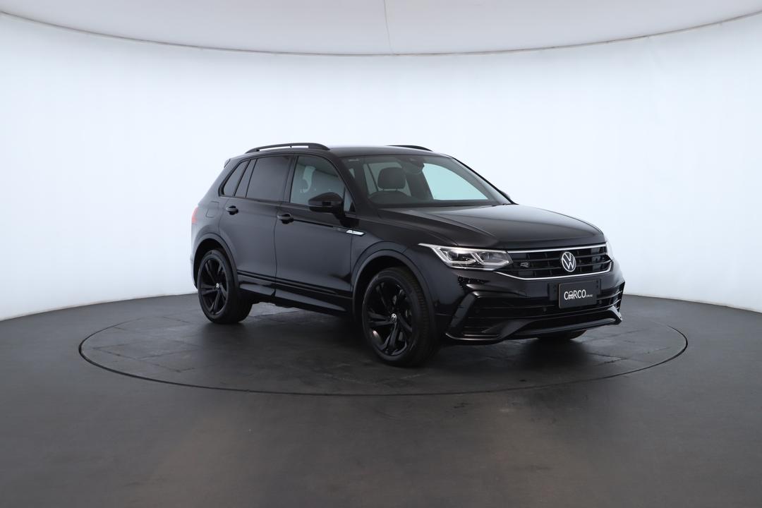 Exterior view frame 1