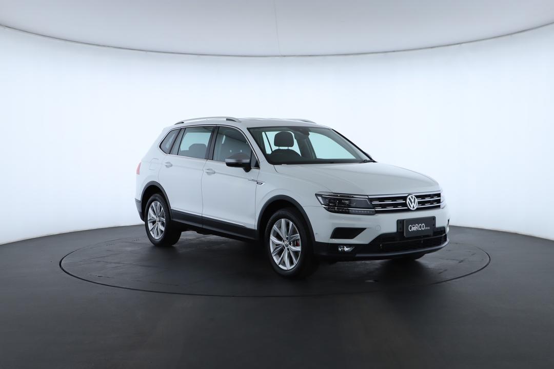 Exterior view frame 1