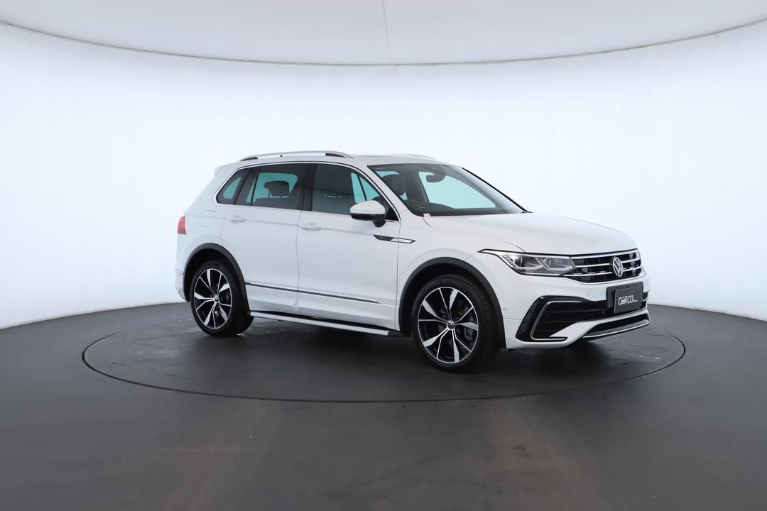 Exterior view frame 1