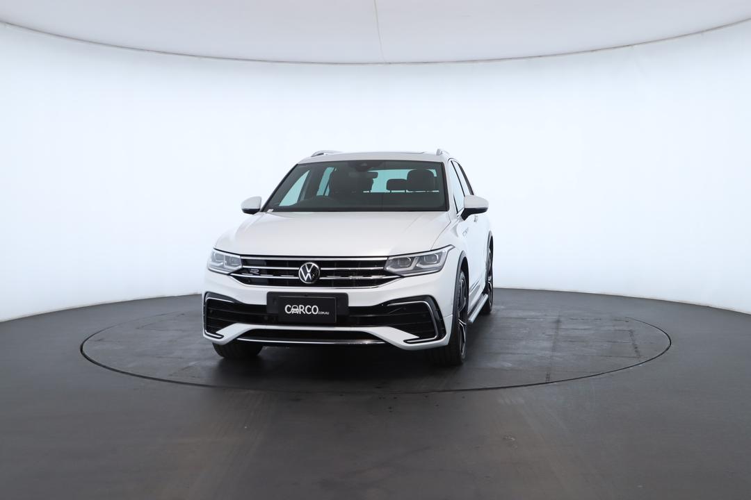 Exterior view frame 4