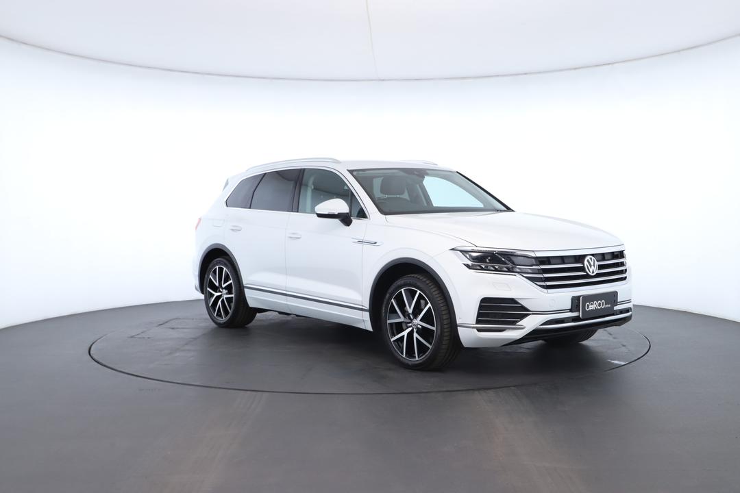 Exterior view frame 1