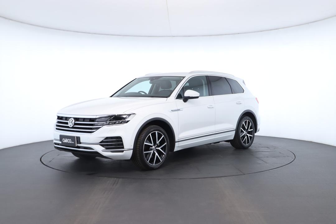 Exterior view frame 5