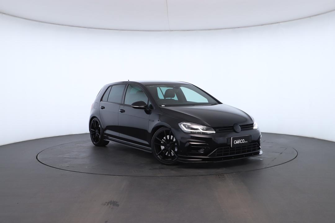 Exterior view frame 0