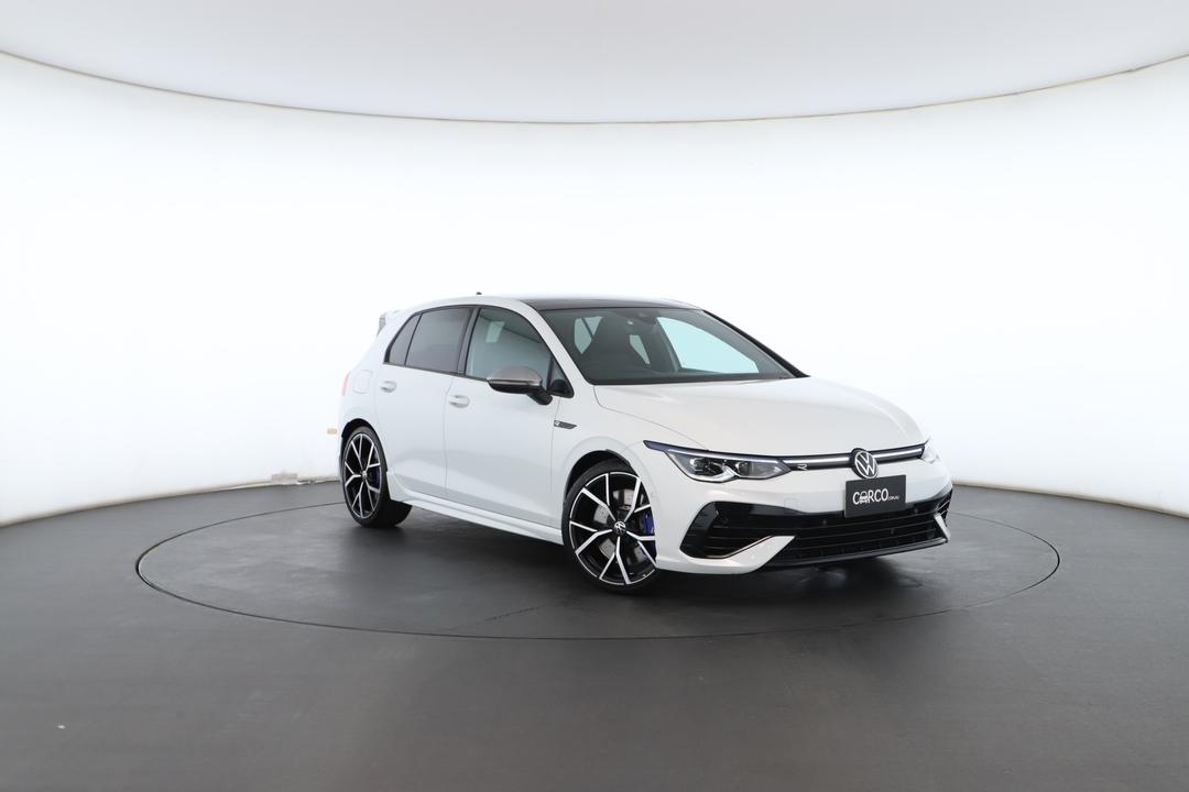 Exterior view frame 0