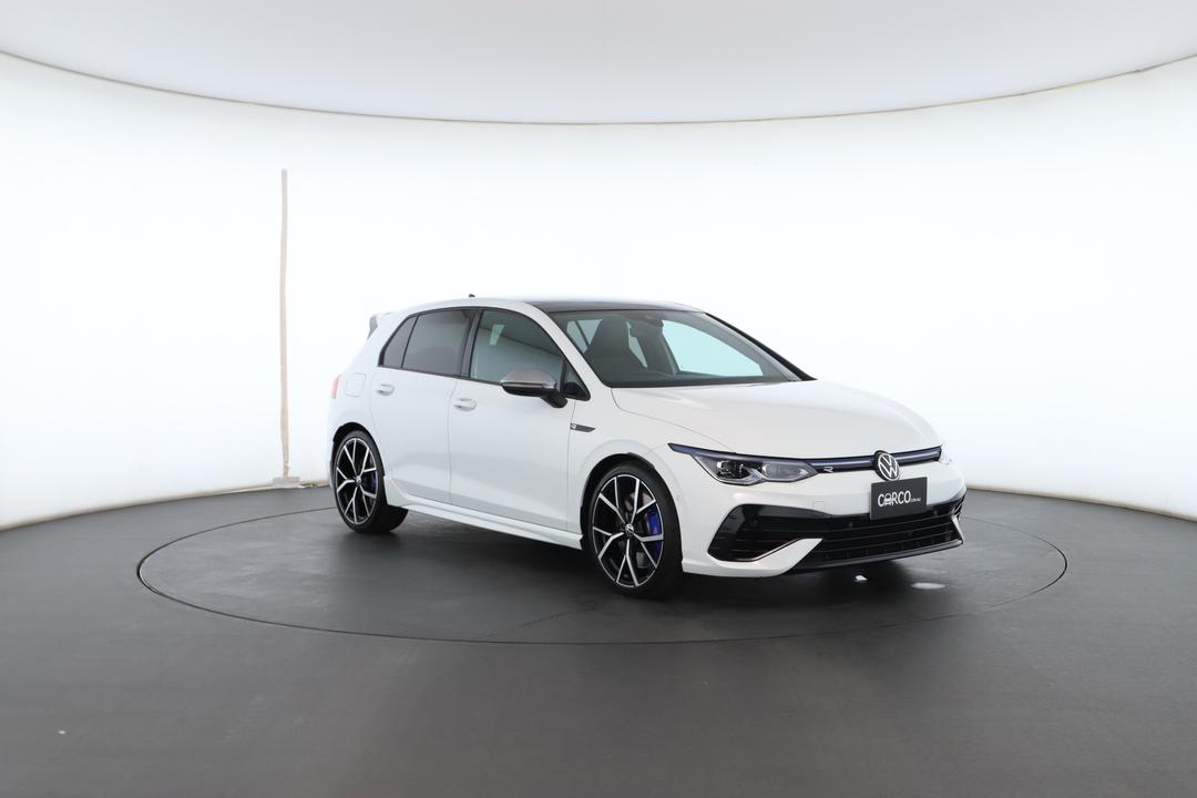 Exterior view frame 1