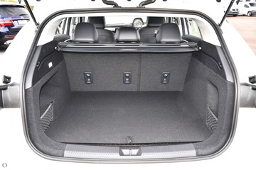 https://dvg-vehicle-assets.s3.amazonaws.com/024045/7ze8sxrrv5vv4d6d4hwxlu8d9.jpg