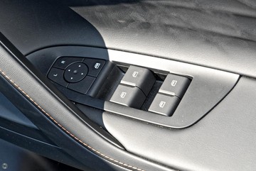 https://dvg-vehicle-assets.s3.amazonaws.com/024802/dj1x14j6df37i0zxistphlg38.jpg