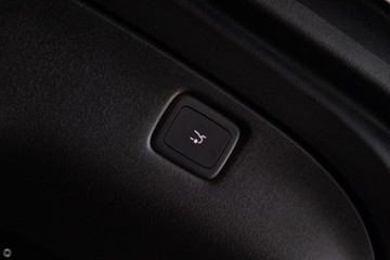 https://dvg-vehicle-assets.s3.amazonaws.com/030723/221kosh23mglx8i9fifk7rpw.jpg