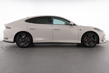 https://dvg-vehicle-assets.s3.amazonaws.com/030745/e78zfqt23erh6rxxvaxcdap0r.jpg
