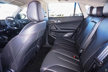 https://dvg-vehicle-assets.s3.amazonaws.com/034922/nav2ngqhjthpbbvqxv9zu3uu7.jpg