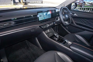 https://dvg-vehicle-assets.s3.amazonaws.com/034922/uvedkrqsi89u2hyihwhiuayj8.jpg