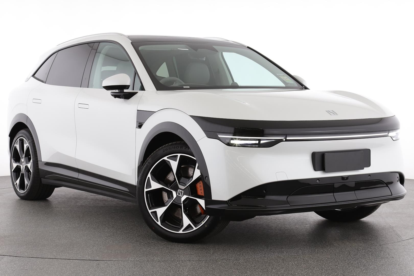 https://dvg-vehicle-assets.s3.amazonaws.com/036384/dmmy63czm1a2q4tvn6jhlcckq.jpg