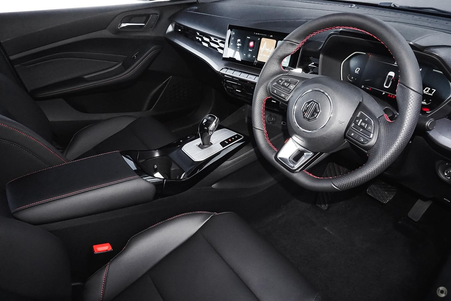 MG Mg5 image 3