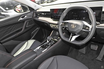https://dvg-vehicle-assets.s3.amazonaws.com/036959/gq8vnh7effc3yp41luzd786fa.jpg