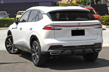 https://dvg-vehicle-assets.s3.amazonaws.com/036959/l9qaxjugq5vamzkbsmp4y0zdd.jpg