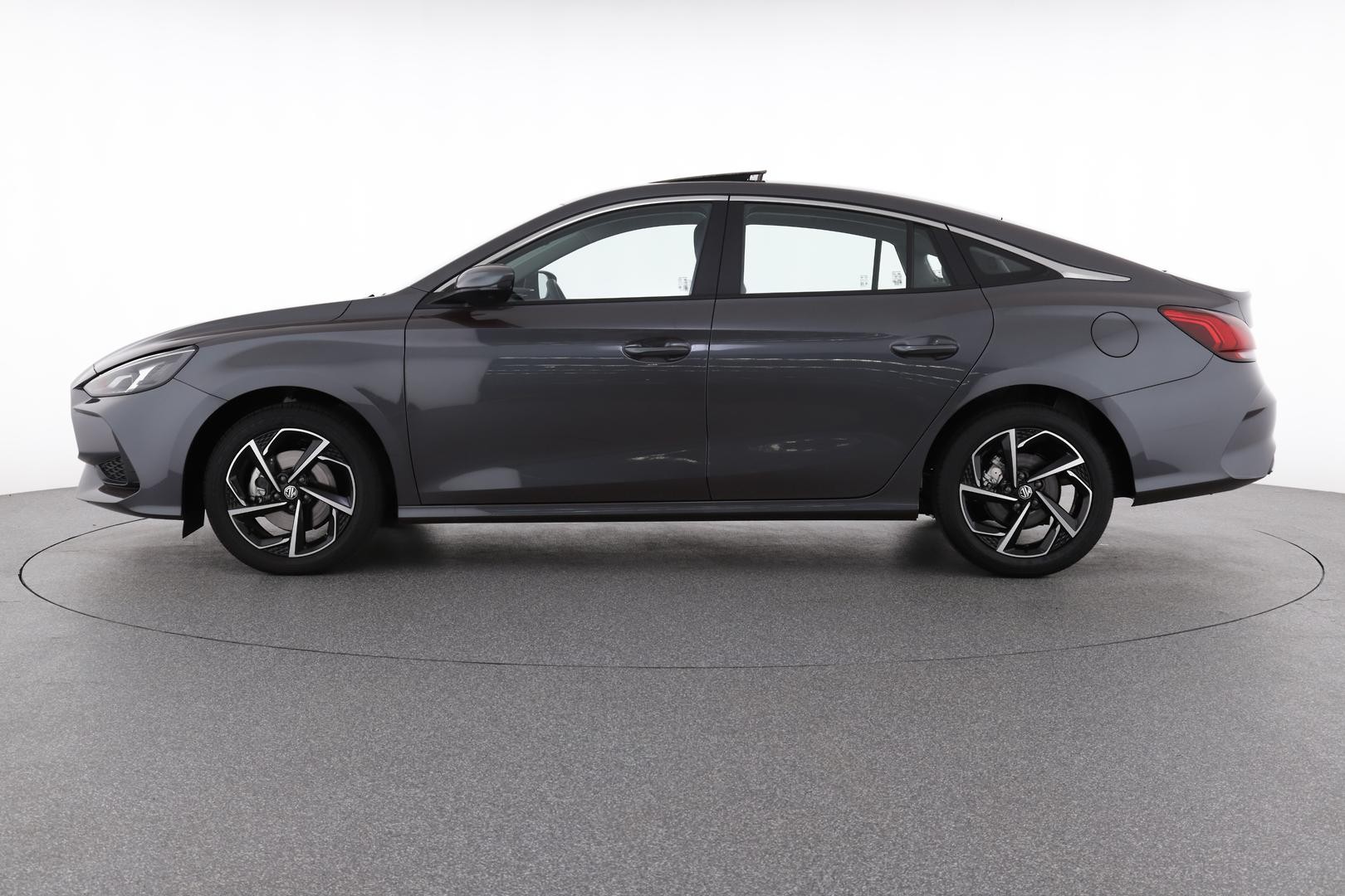MG Mg5 image 3
