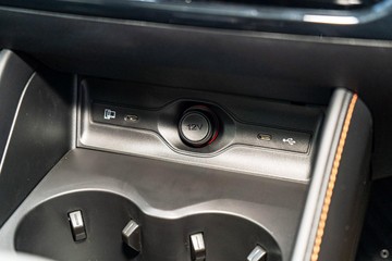 https://dvg-vehicle-assets.s3.amazonaws.com/072354/6hmn5r58s2o99285rxvztgh79.jpg