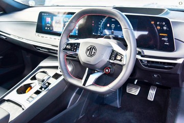 https://dvg-vehicle-assets.s3.amazonaws.com/077569/8phidgmw77m1xvymx6zwi40k1.jpg
