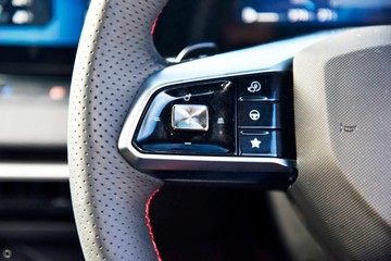 https://dvg-vehicle-assets.s3.amazonaws.com/077569/9wpt42j1cu799zr2uchbpwp02.jpg