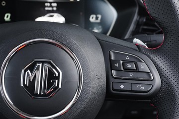 https://dvg-vehicle-assets.s3.amazonaws.com/078682/ur4kyxfbazcg4o97wu6norp22.jpg
