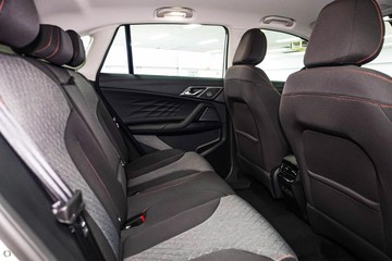 https://dvg-vehicle-assets.s3.amazonaws.com/080241/r2rj8xw9vekv6q47x3szy7se.jpg