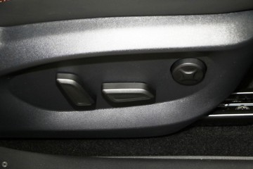 https://dvg-vehicle-assets.s3.amazonaws.com/083521/b09jgar9ndmdc1z7oxi8mcst9.jpg