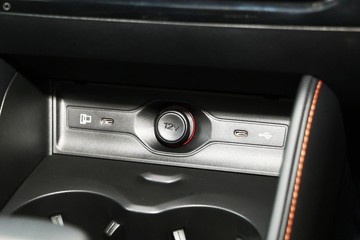 https://dvg-vehicle-assets.s3.amazonaws.com/083521/mmy4ubwb07urh2be58u15ps05.jpg