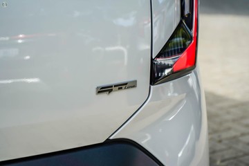 https://dvg-vehicle-assets.s3.amazonaws.com/1000002314/sck28ohc5ouy7ws3qgqlqn2i.jpg
