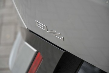 https://dvg-vehicle-assets.s3.amazonaws.com/1000005668/3y6drrl6xus04zyujxrkztjg4.jpg