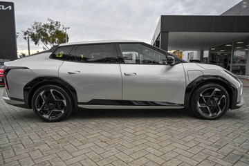 https://dvg-vehicle-assets.s3.amazonaws.com/1000005668/52mqx75e1cs6fud3alw7u0wg6.jpg