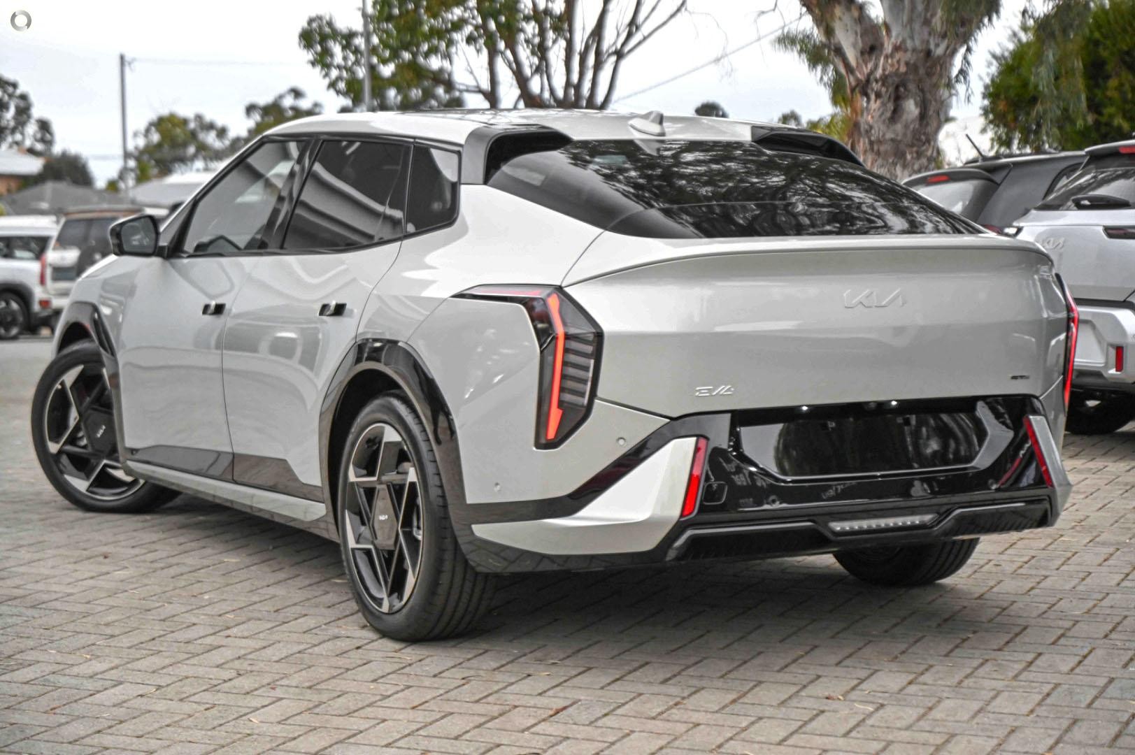 Kia Ev4 image 4