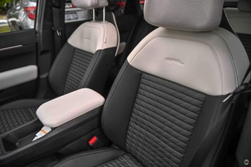 https://dvg-vehicle-assets.s3.amazonaws.com/1000005668/uy1sqk5awni9tr1hulmz4377d.jpg