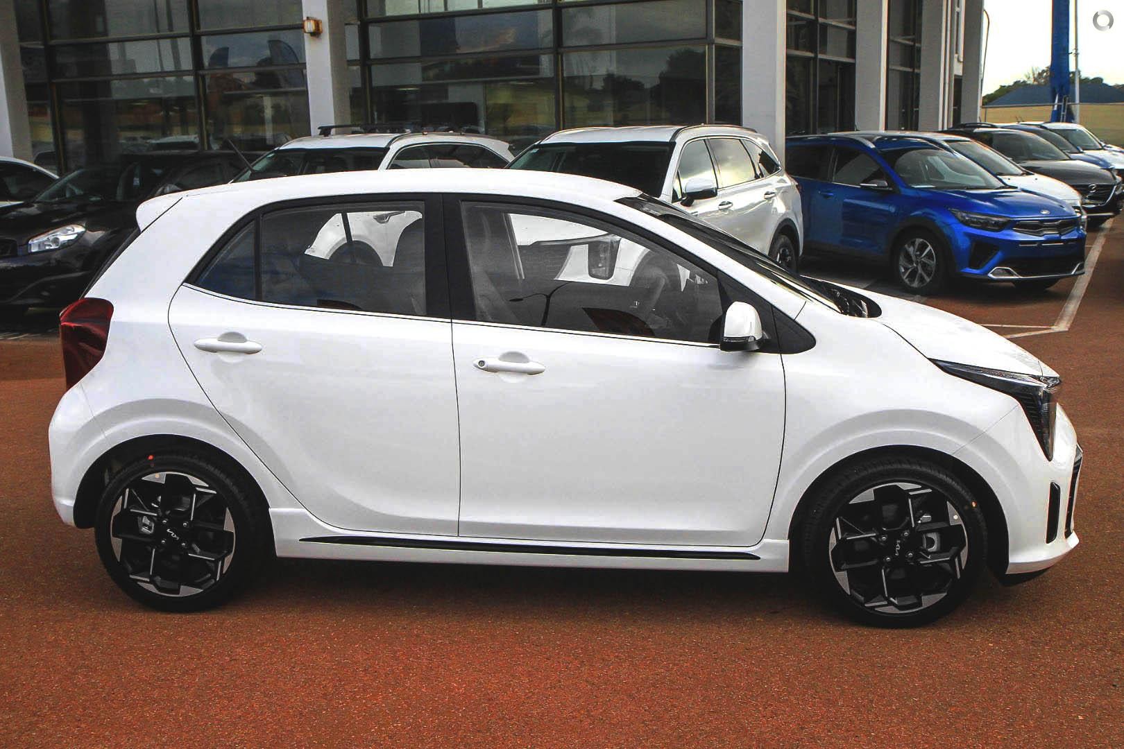 Kia Picanto image 4
