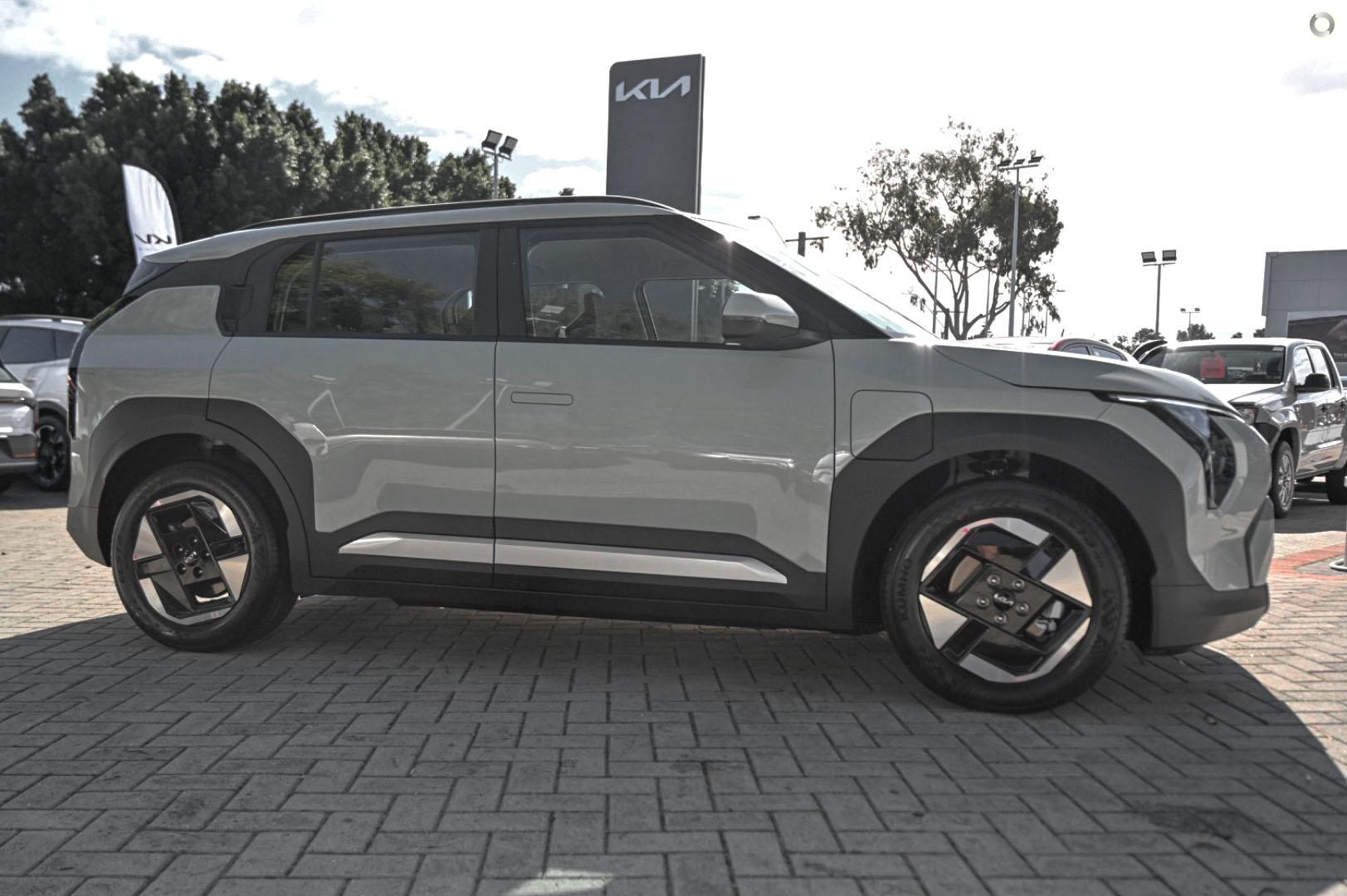 Kia Ev3 image 4