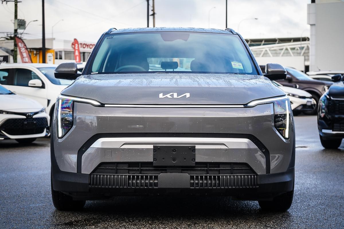 Kia Ev3 image 3