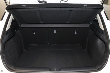 https://dvg-vehicle-assets.s3.amazonaws.com/1015875/uj50wqj41f4q28tvmdy23kte4.jpg